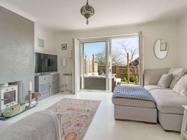 House for sale in Stonegate, Heathlands