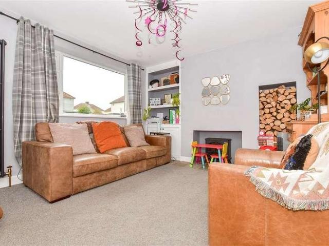 House for sale in Mill Hill, Ash