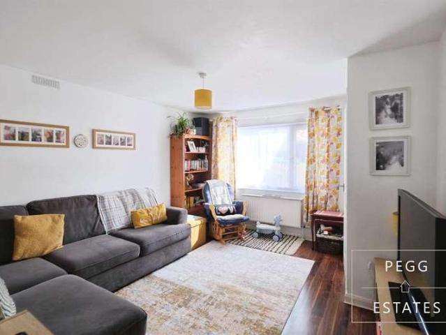 House for sale in Foxhole, Livermead
