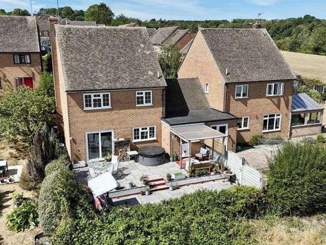 House for sale in Fossebridge, Gloucestershire