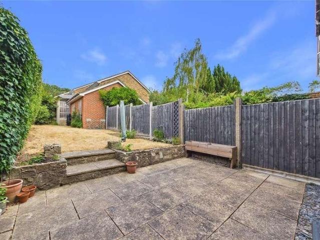 House for sale in West End, Heol-las