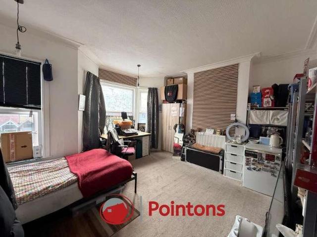House for sale in Ball Hill, Coventry