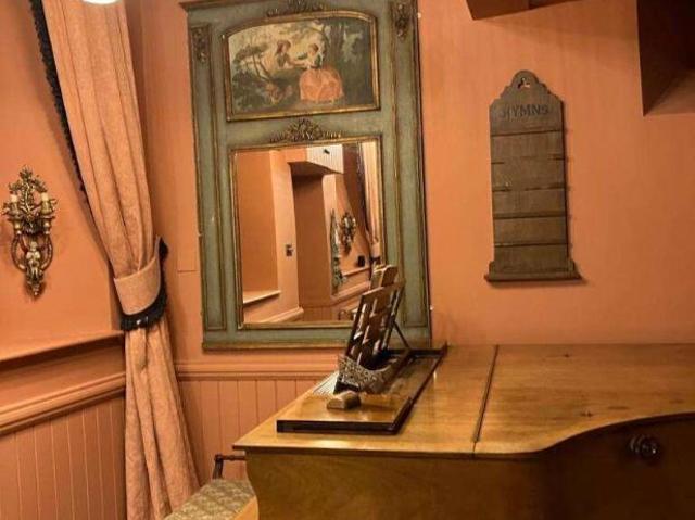 House for sale in Evershot, Oxfordshire