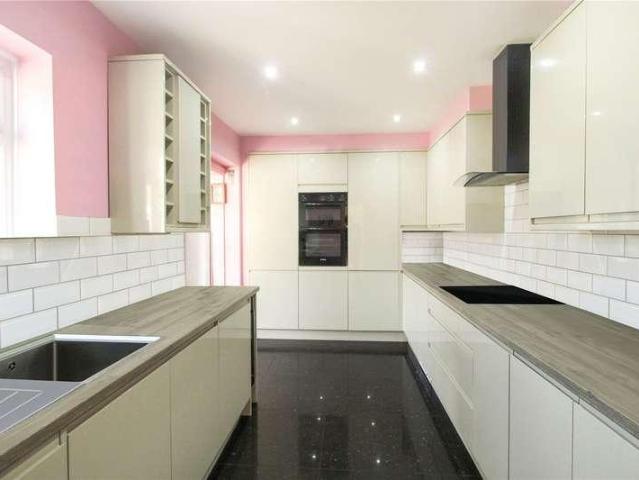 House for sale in Alton Barnes, Essex