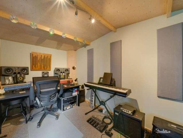 House for sale in Ashford Carbonell, Shropshire