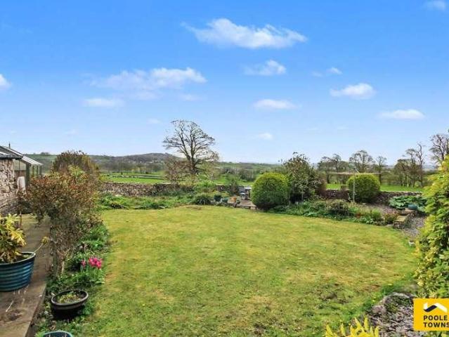 House for sale in Levens