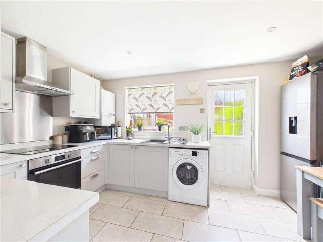 House for sale in Copcut, Crookhill