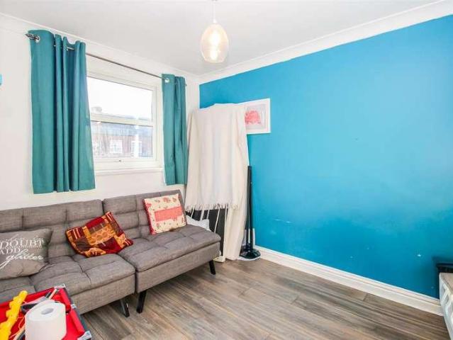 House for sale in Cutsyke, Castleford