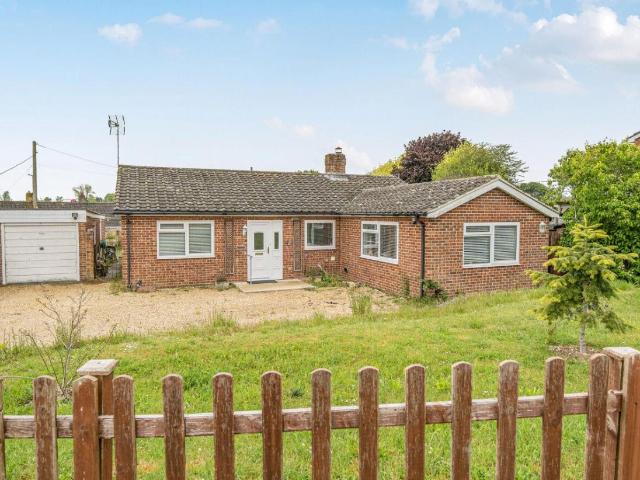 House for sale in Barton Stacey, Hampshire