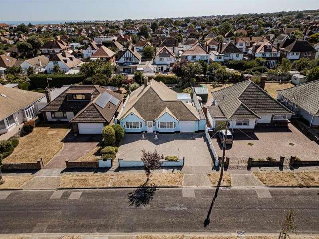 House for sale in East Cliftonville, Acol