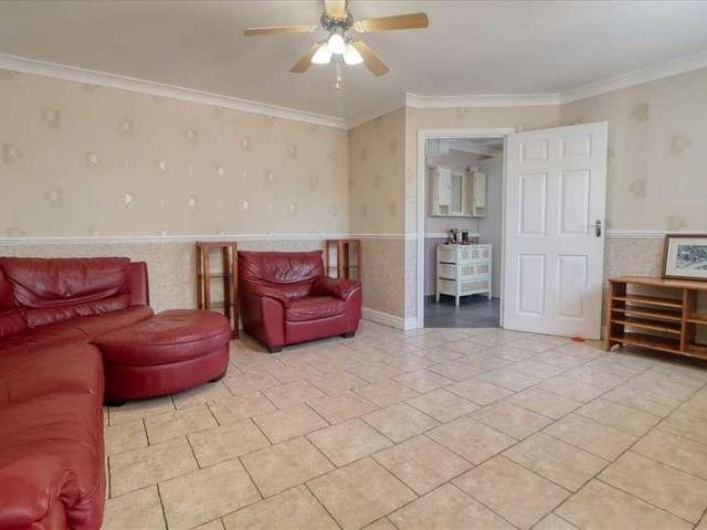 House for sale in Dale Hill, Essex