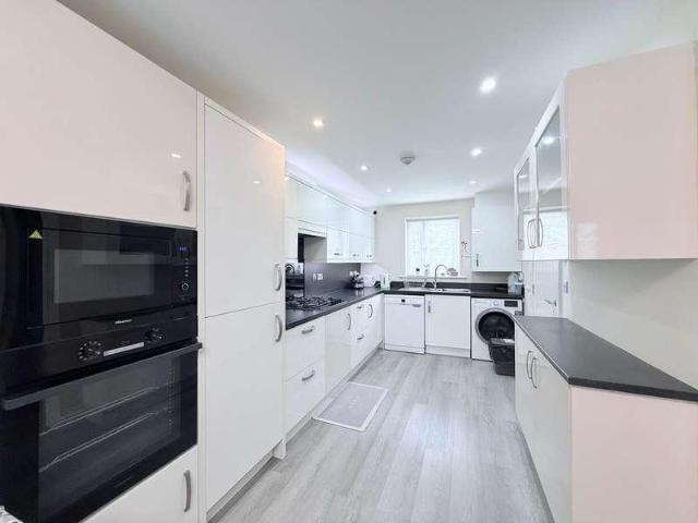 House for sale in Dunstable, Bedfordshire