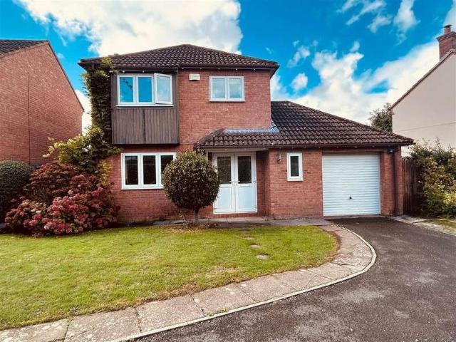 House for sale in Feckenham, City Of Bristol