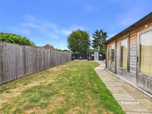 House for sale in Wash Common, Enborne
