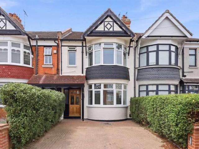House for sale in Alton Barnes, Essex