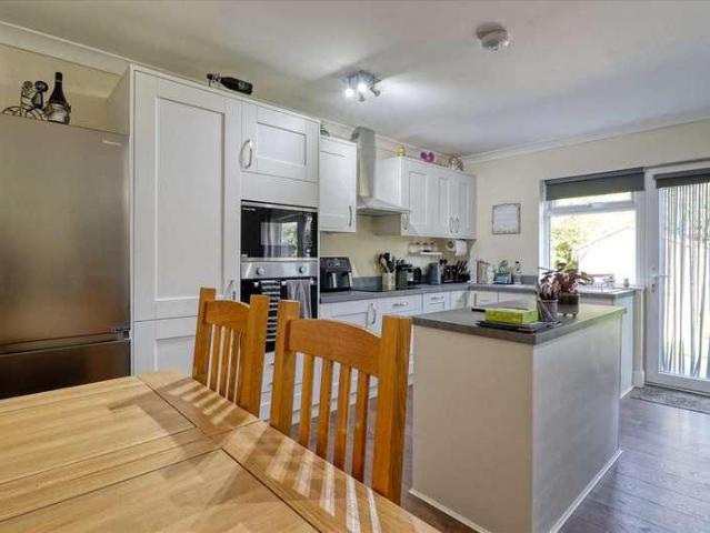 House for sale in Dale Hill, Essex