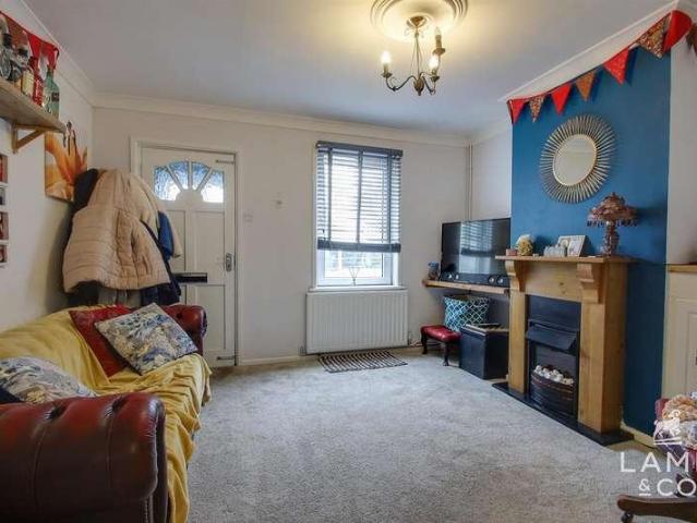 House for sale in Dale Hill, Essex