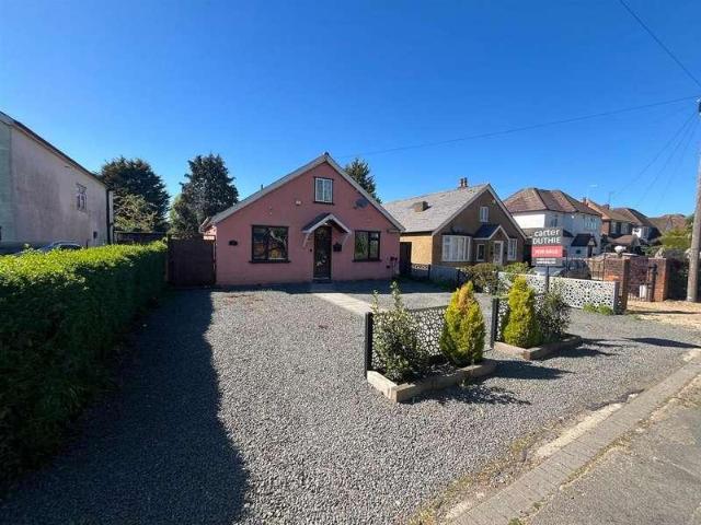 House for sale in Denham