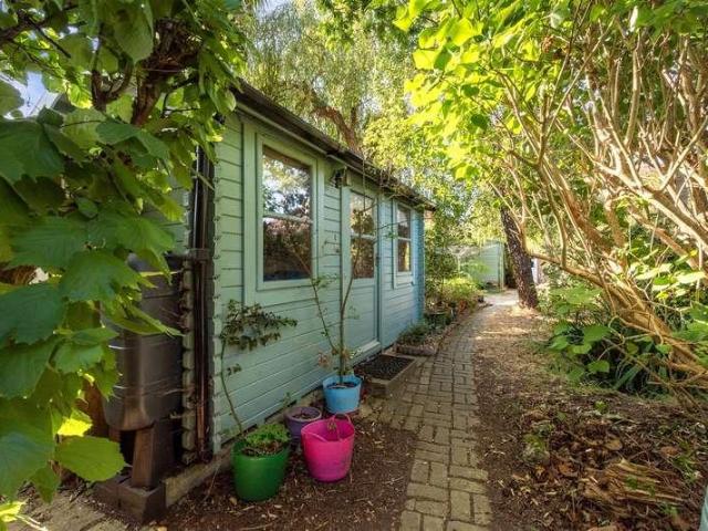 House for sale in Chichester, Littlecote