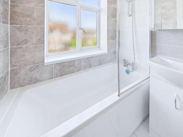 House for sale in Lewsey Farm, Luton
