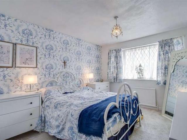 House for sale in Wakefield, Flanshaw