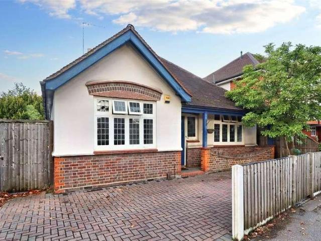 House for sale in Horsell, Woking
