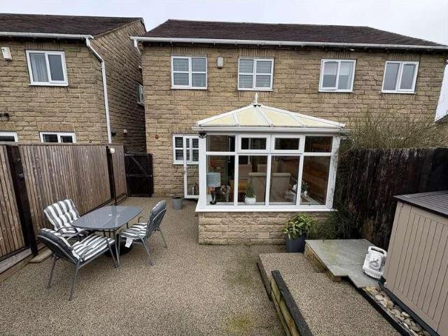 House for sale in Broad Folds, Clayton