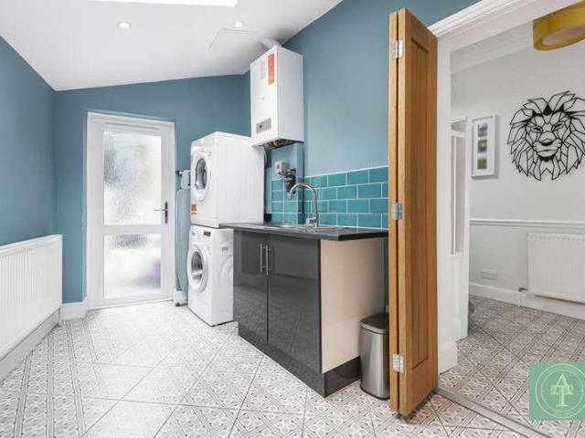 House for sale in Edmonton, Greater London