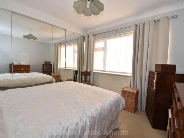 House for sale in Middlecroft, Hampshire