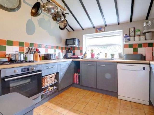 House for sale in Fole, Surrey