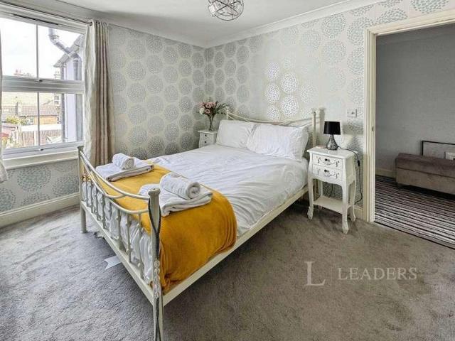House for sale in Dale Hill, Essex