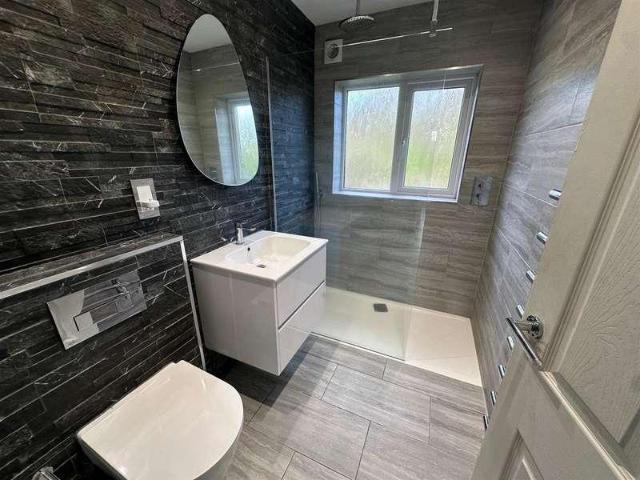 House for sale in London Borough of Hounslow, Hanworth