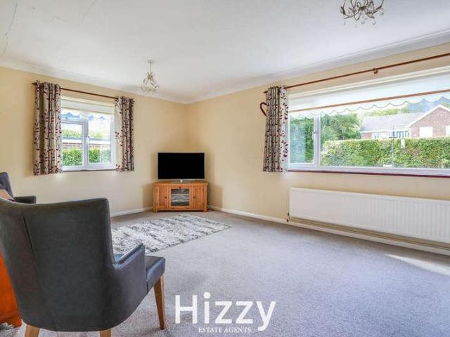 House for sale in Chelmondiston, Suffolk