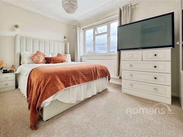 House for sale in Little Sandhurst