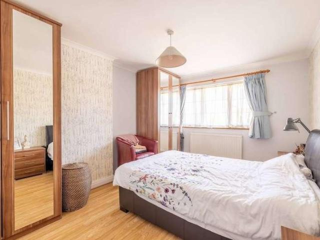 House for sale in Beeches Community Board, Burnham