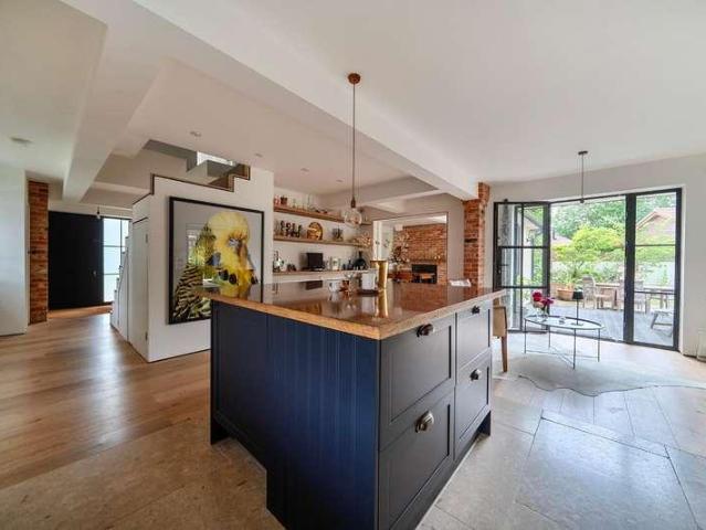 House for sale in Spring Vale, Hampshire