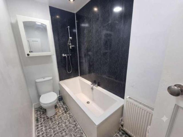 House for sale in Middlecroft, Hampshire