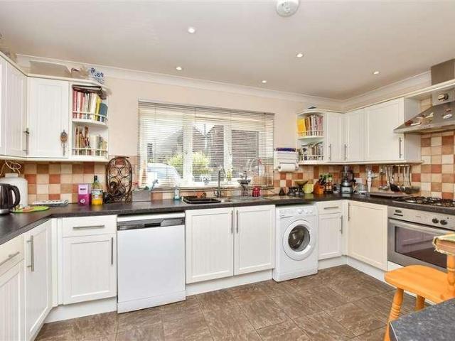 House for sale in Oad Street, Kent