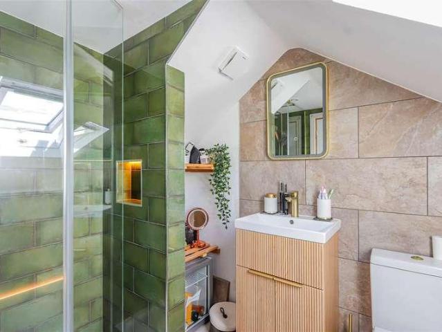 House for sale in Gibbonsdown, Barry