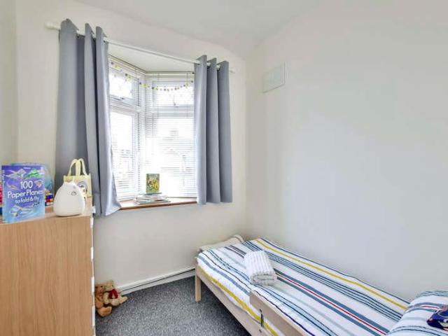 House for sale in Watford, Kingswood
