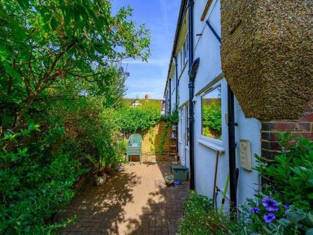 House for sale in Bushey