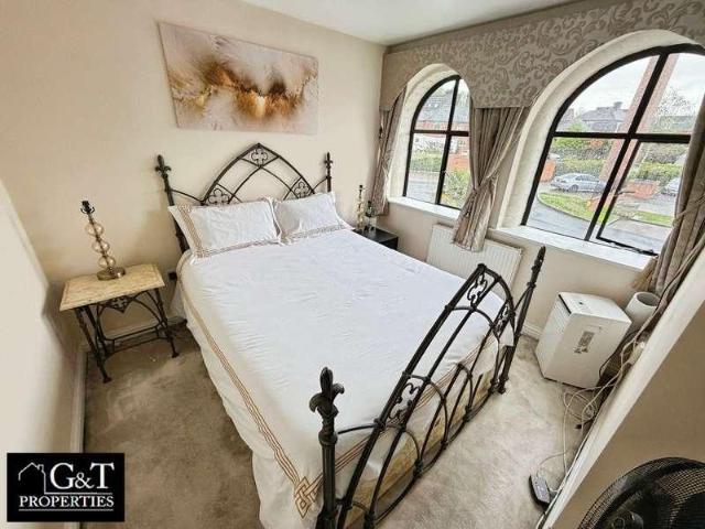 House for sale in Brierley Hill, West Midlands