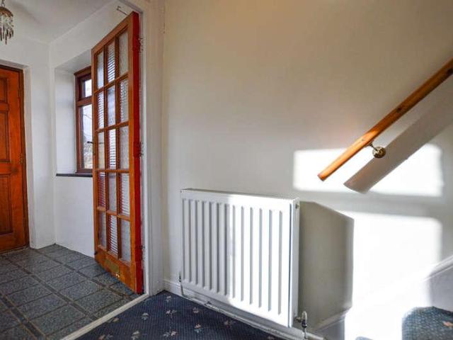 House for sale in Hillhouse, Almondbury
