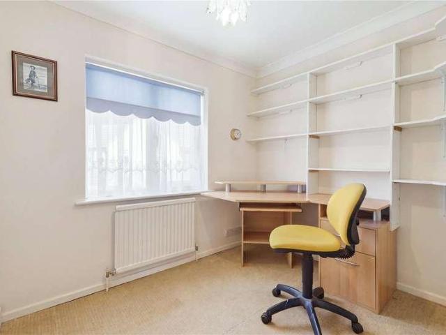 House for sale in Burnham-on-Crouch, Maldon