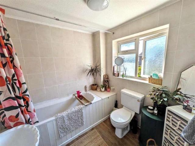 House for sale in Barnham and Eastergate, Clapham