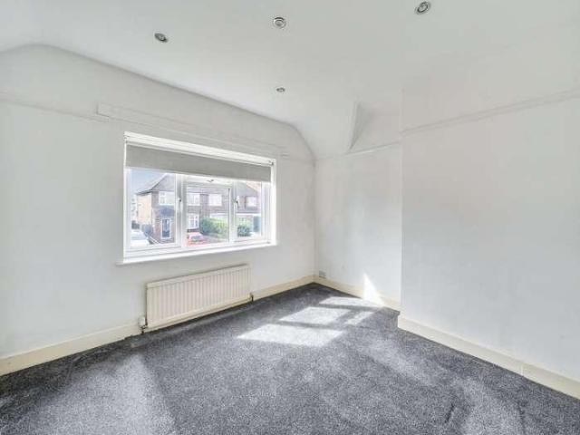 House for sale in Woodside Estate, Houghton Regis
