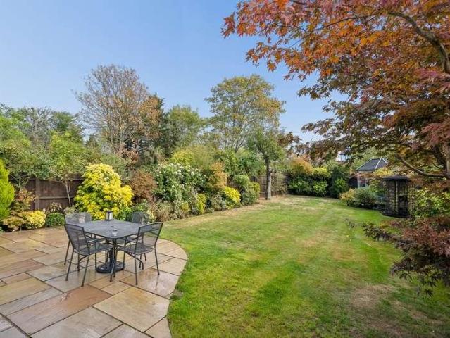 House for sale in Wexham and Ivers Community Board, Richings Park