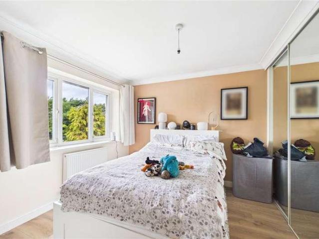 House for sale in Calcot, Garston Park