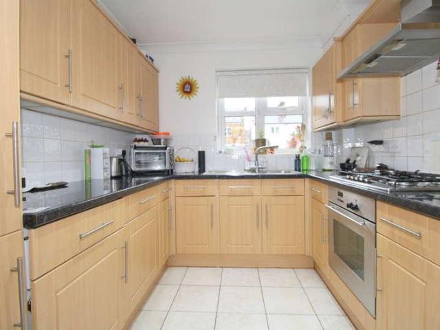House for sale in Ashford Common, Lower Halliford