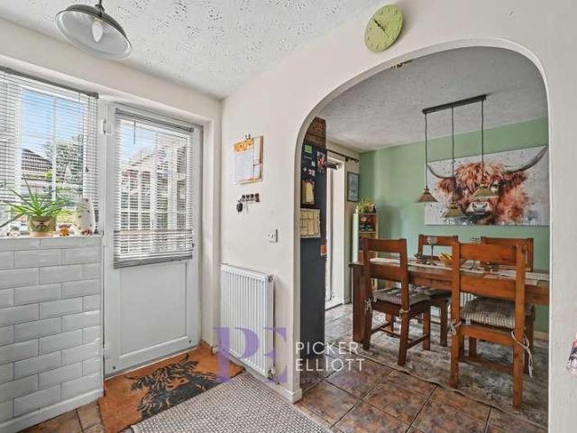 House for sale in Wykin, Barton